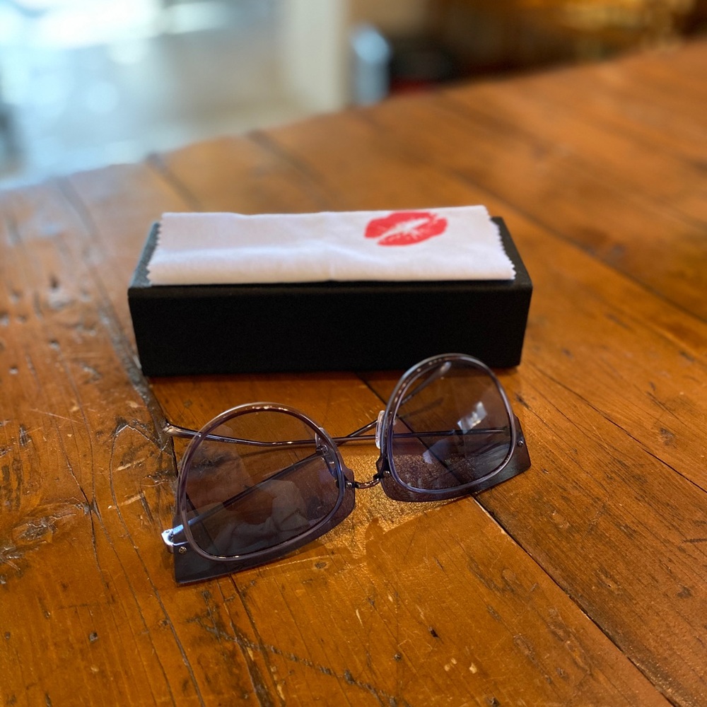 DIFF Sunglasses colab with Demi Lovato